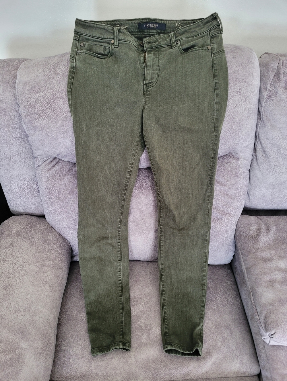 Liverpool The Hugger Skinny Jeans in Olive